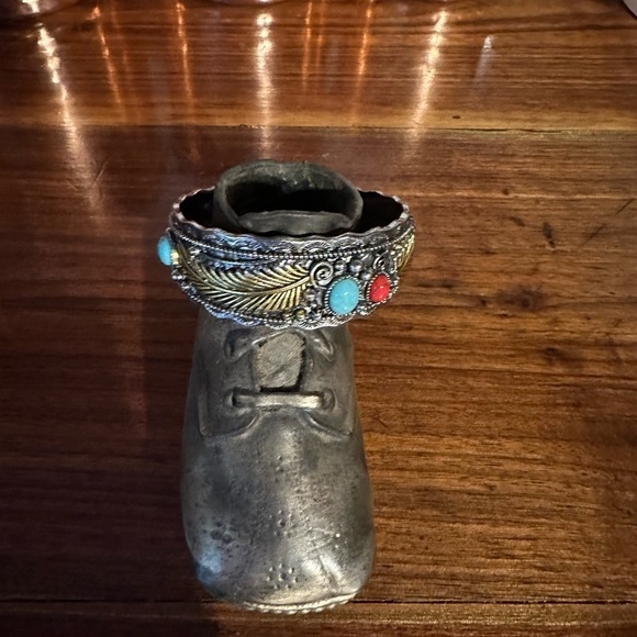 Silver tone faux turquoise bracelet. You would never know it! Nice and weighted - Picture 7 of 11